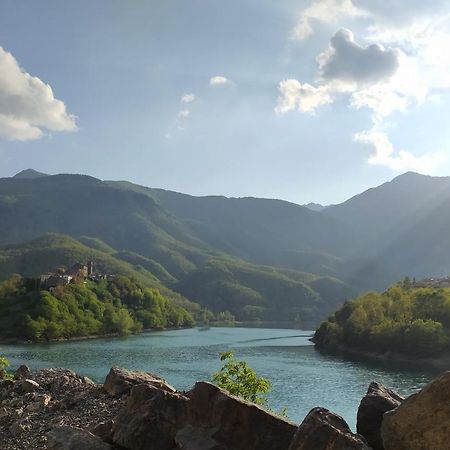 Casa Vacanze Al Colletto - Con Terrazza Panoramica In Centro Storico Vagli di Sotto Екстериор снимка